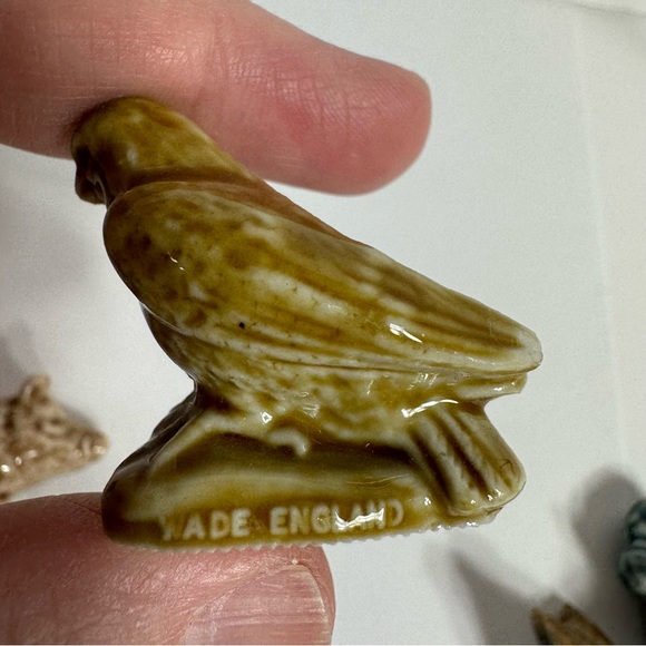 8 Wade Whimsies England Ceramic Animal figurines. - Picture 11 of 14